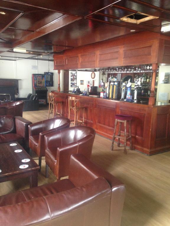 Huntly Arms Hotel أبوين المظهر الخارجي الصورة