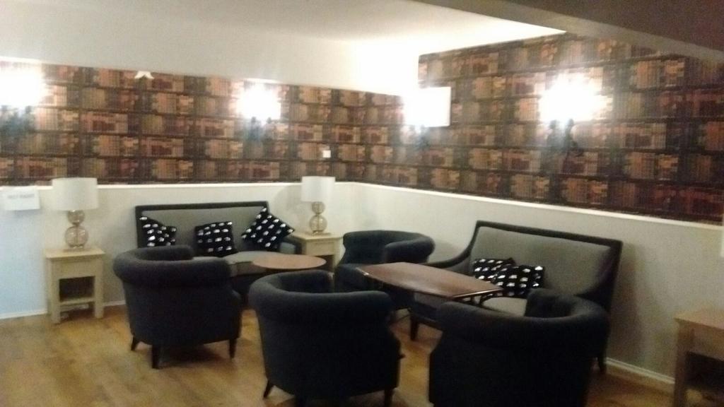 Huntly Arms Hotel أبوين المظهر الخارجي الصورة