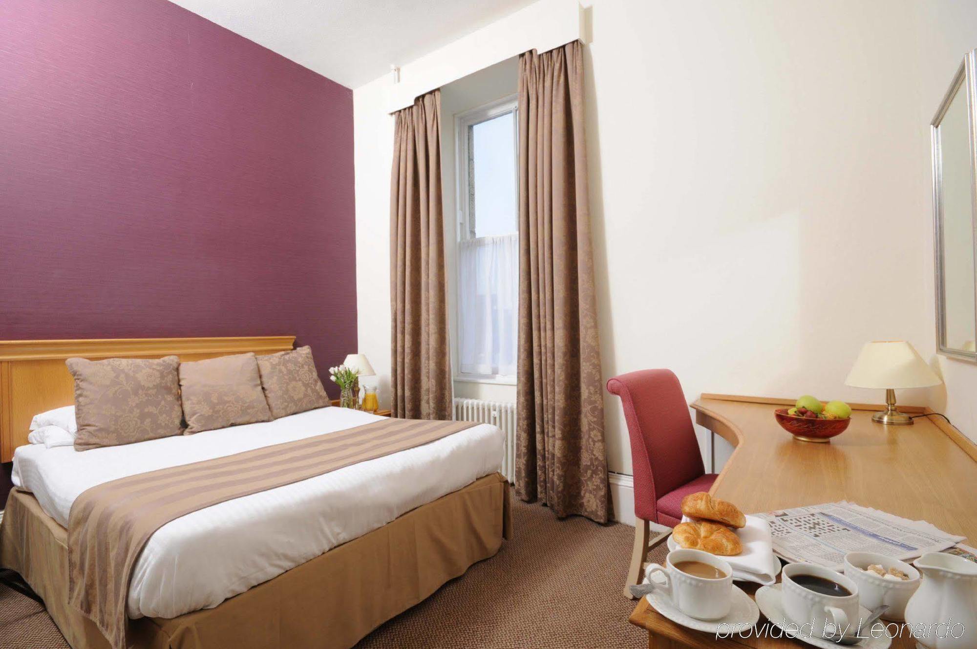 Huntly Arms Hotel أبوين الغرفة الصورة